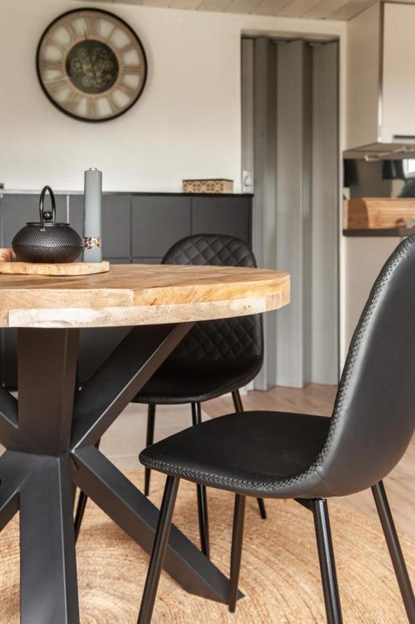 Prachtige Chalet Wabi Sabi Aan Het Water! Geel Bagian luar foto